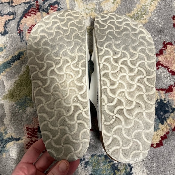 White Arizona Birkenstocks - Picture 4 of 4